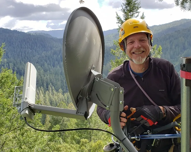 WiFi tree installation with Peter Steel